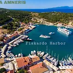 Luxury Fiscardo Walk - Heated Pool & Jacuzzi