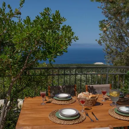 Luxury Fiscardo Walk - Heated Pool & Jacuzzi *