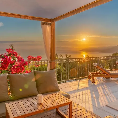 Luxury Fiscardo Walk - Heated Pool & Jacuzzi فيلة فيسكاردو