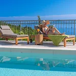 Βίλα Luxury Fiscardo Walk - Heated Pool & Jacuzzi Φισκάρδο