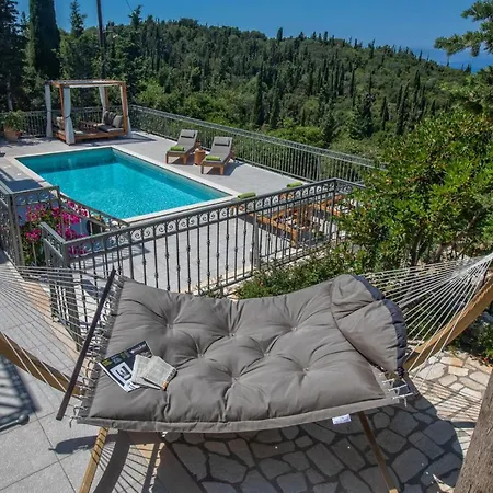 Villa Luxury Above Emblisi , With Heated Pool ! Fiskardo