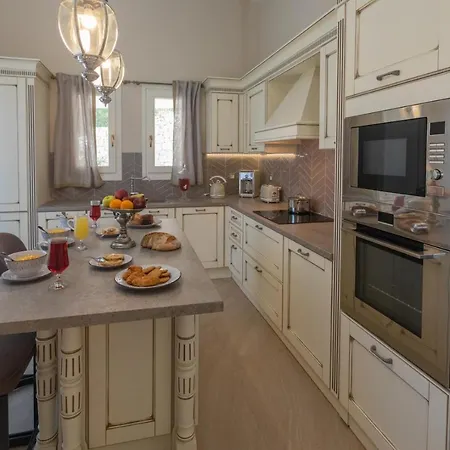 Luxury Above Emblisi , With Heated Pool ! * Fiskardo