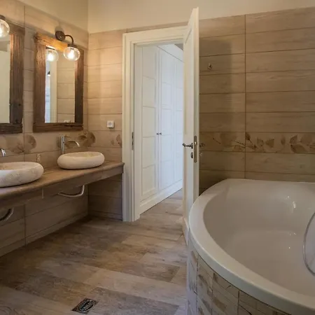 Luxury Above Emblisi , With Heated Pool ! Villa *