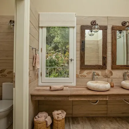 Luxury Above Emblisi , With Heated Pool ! * Fiskardo