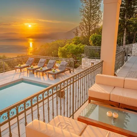 Luxury Above Emblisi , With Heated Pool ! *